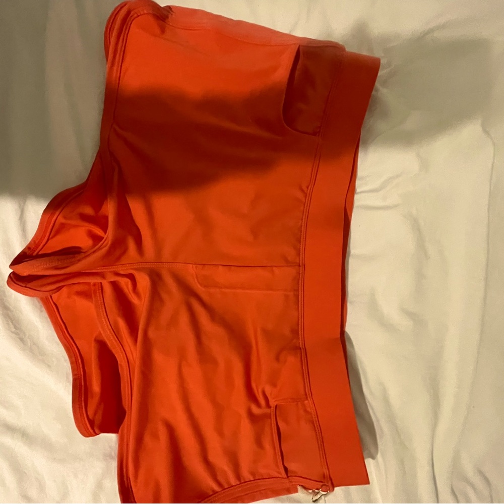 Lorenzo Short By CARVE DESIGNS